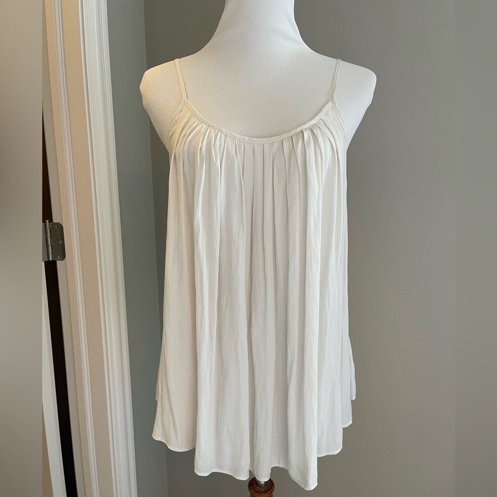 Gap White Sleeveless Babydoll Pleated Top Size Small